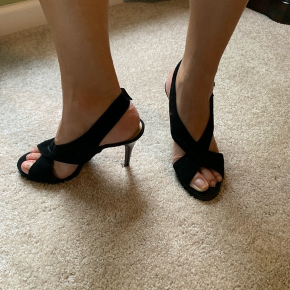 Nine West Heels, Black, Size 7 - Picture 6 of 6